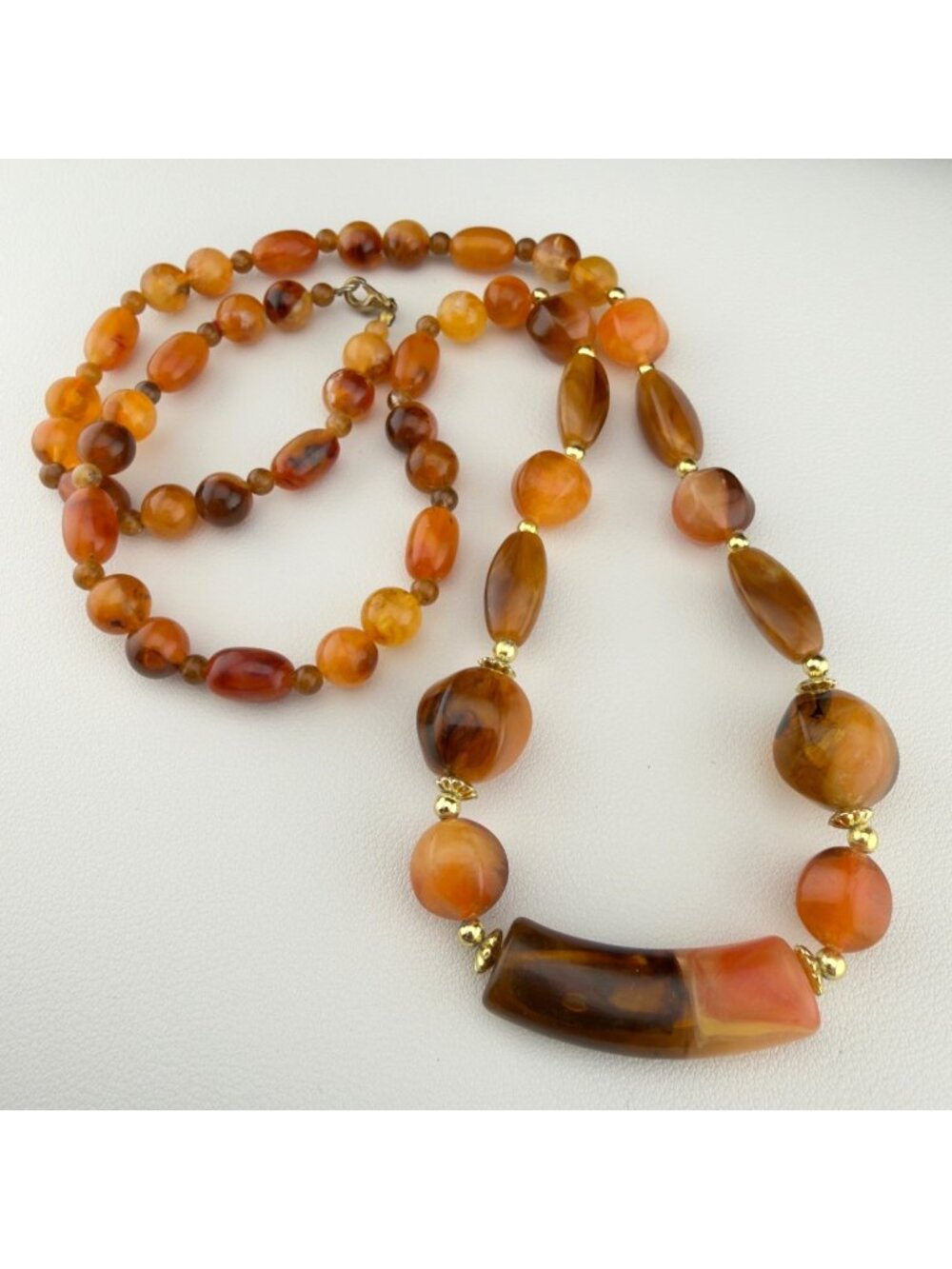 Vintage Graduated Beaded Pendant Necklace Acrylic Honey Brown 30 inch